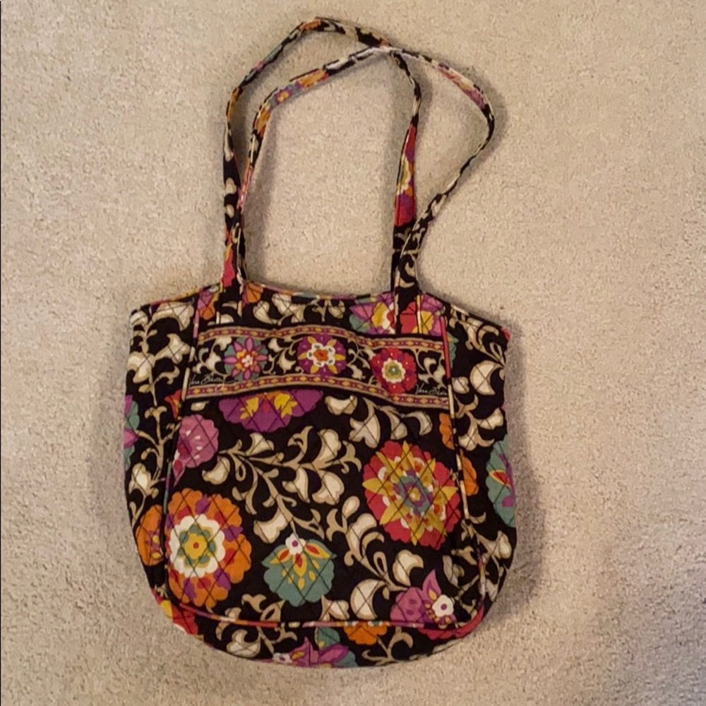 Vera Bradley quilted cloth shoulder bag
